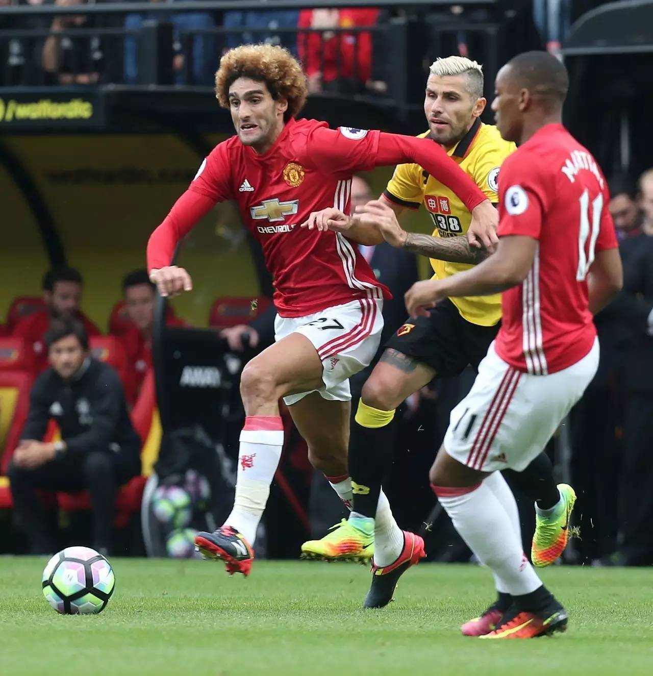 关于澳大利亚联赛领头羊现两连败，球队状态遭质疑的信息