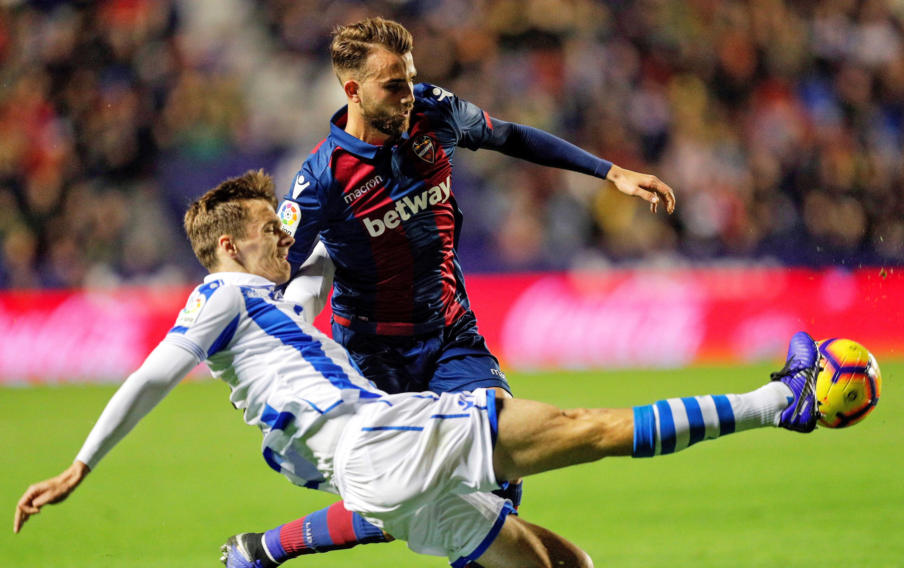 凤凰娱乐下载-比利林恩的中场战事在线观看完整版免费