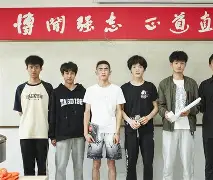 手机APP-战绩飘红，谁将在比赛中夺得胜利？的简单介绍